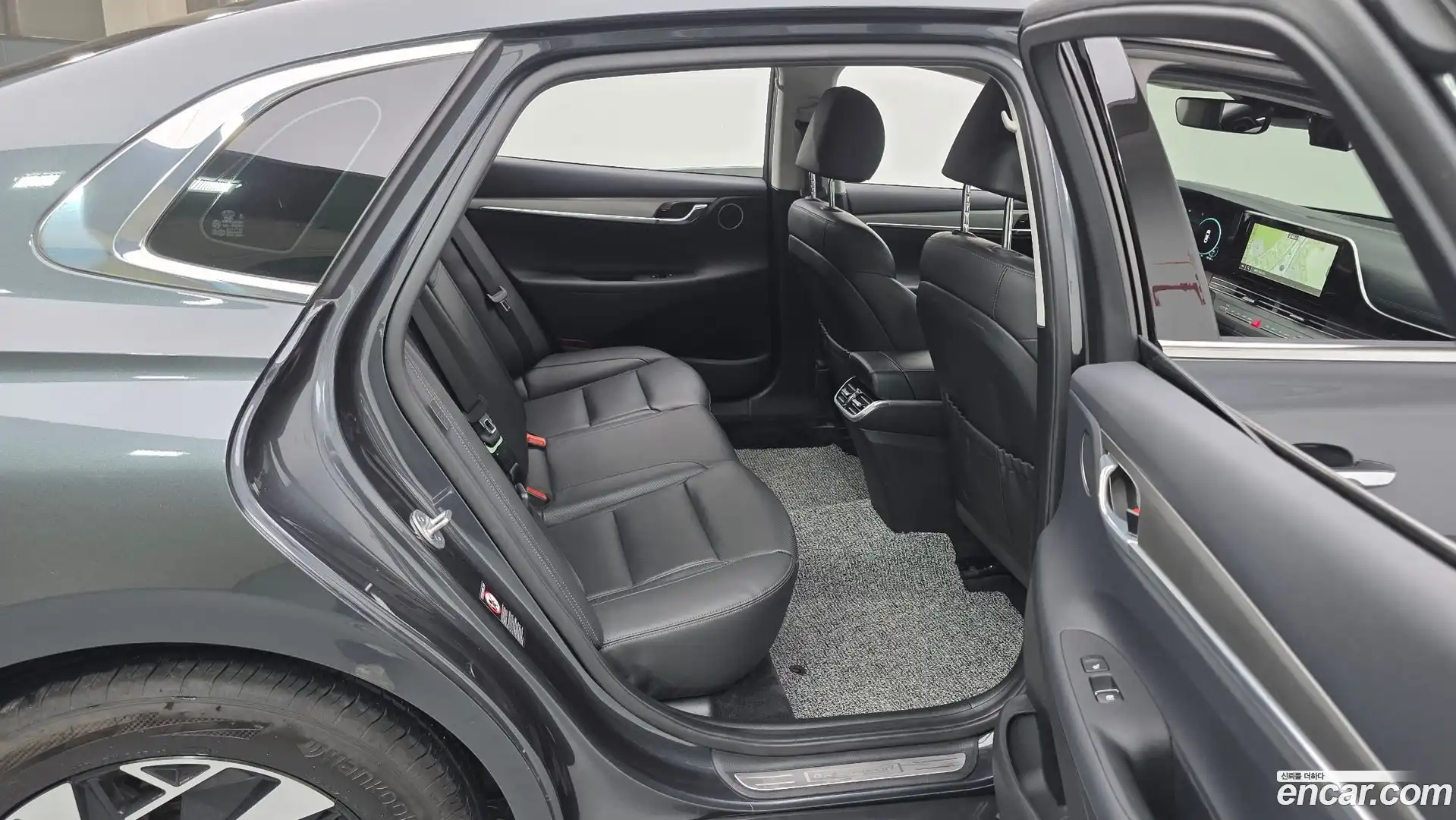 Grandeur Hyundai 2022.8-OPTION-015