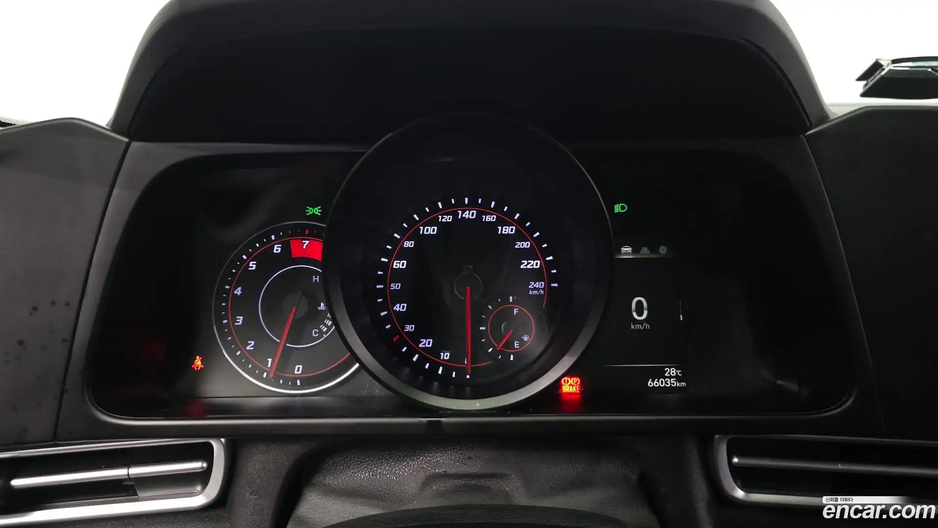 AVANTE Hyundai 2022.6-INNER-008
