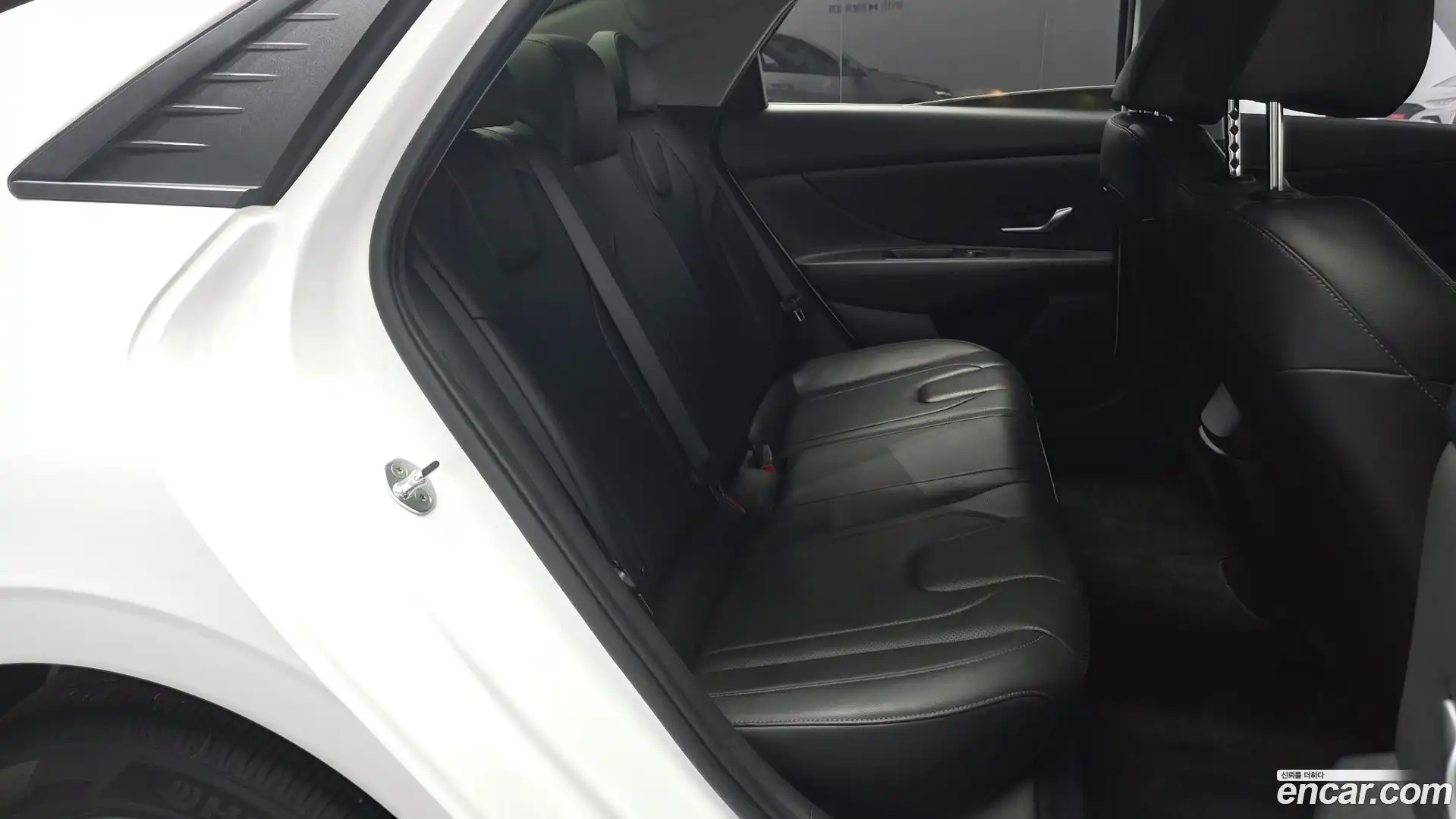 AVANTE Hyundai 2022.6-OPTION-015