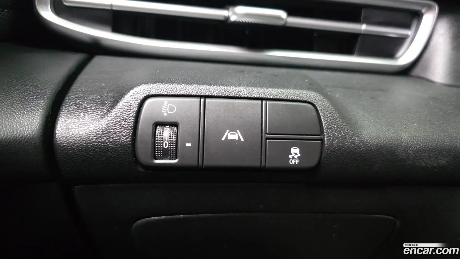 AVANTE Hyundai 2022.6-OPTION-020