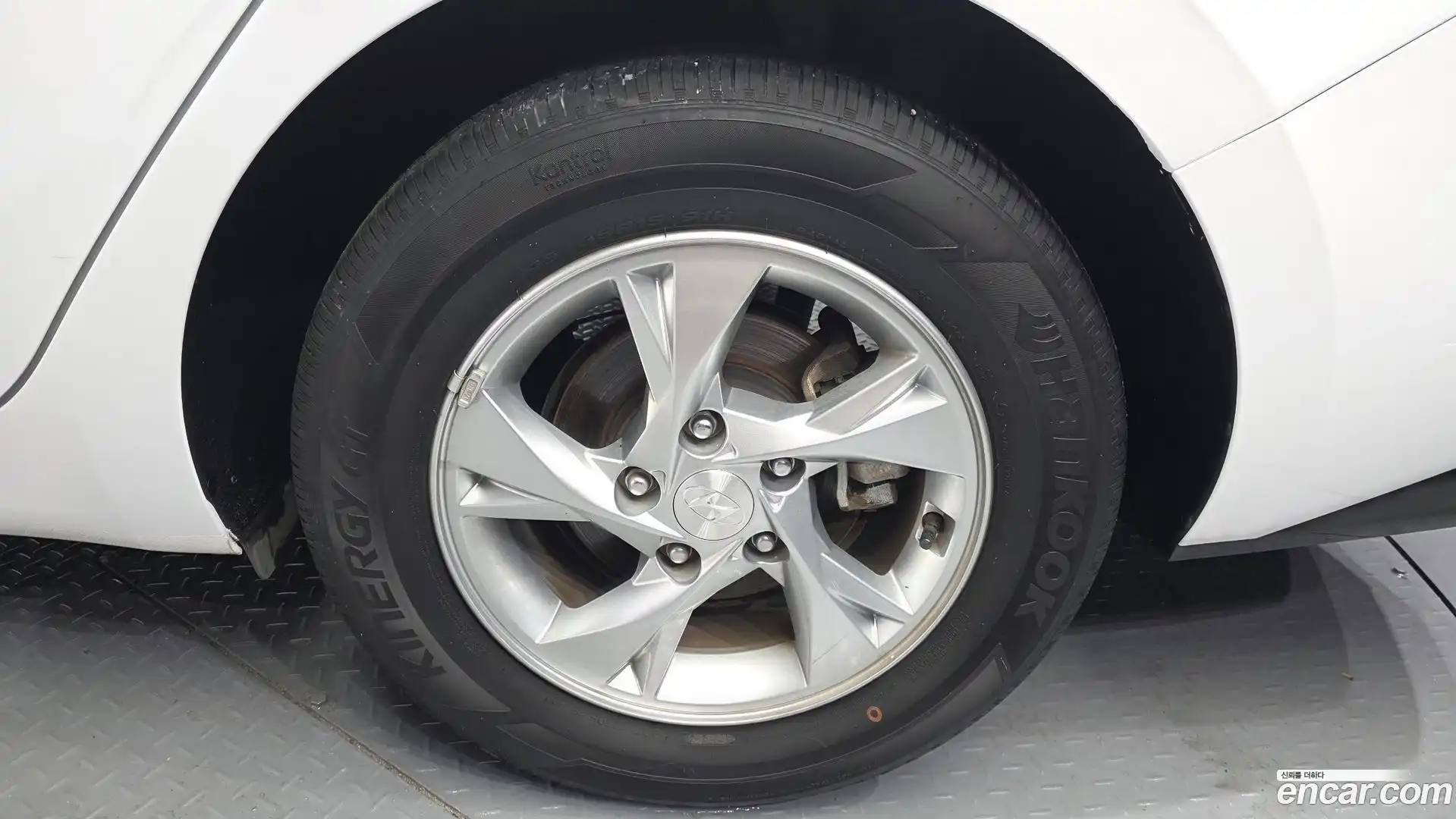 AVANTE Hyundai 2022.6-OUTER-031