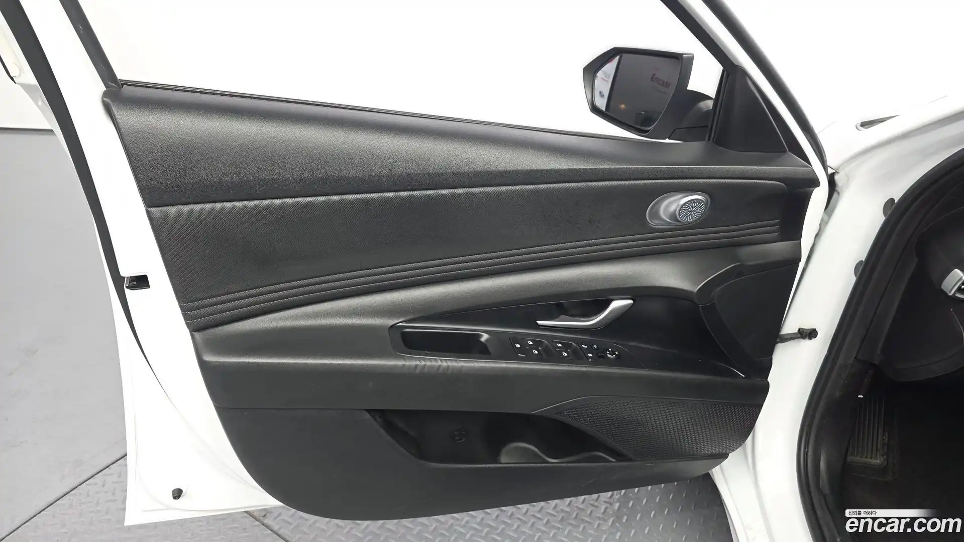 AVANTE Hyundai 2022.6-INNER-034