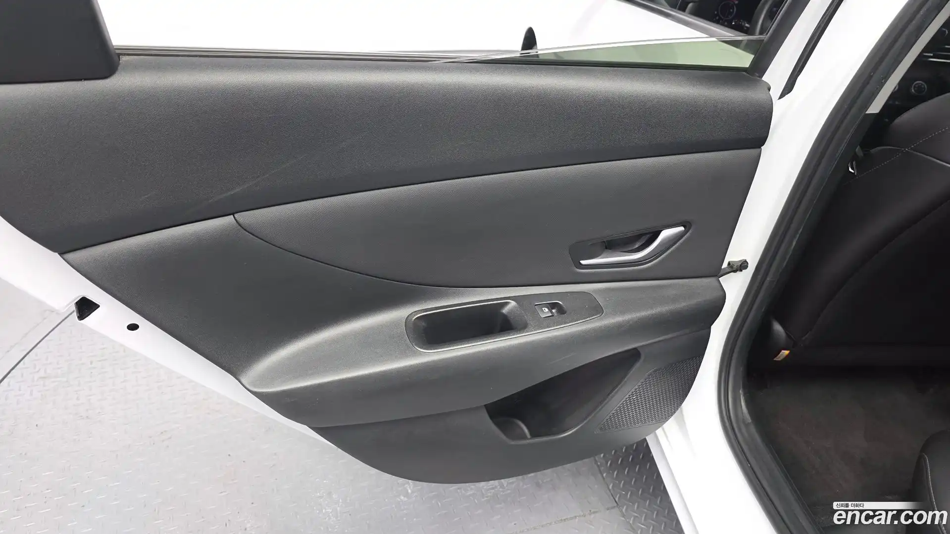 AVANTE Hyundai 2022.6-INNER-035