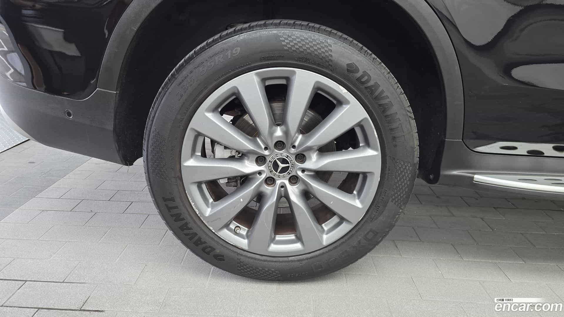 GLC-Class Mercedes-Benz 2018.10-OUTER-005