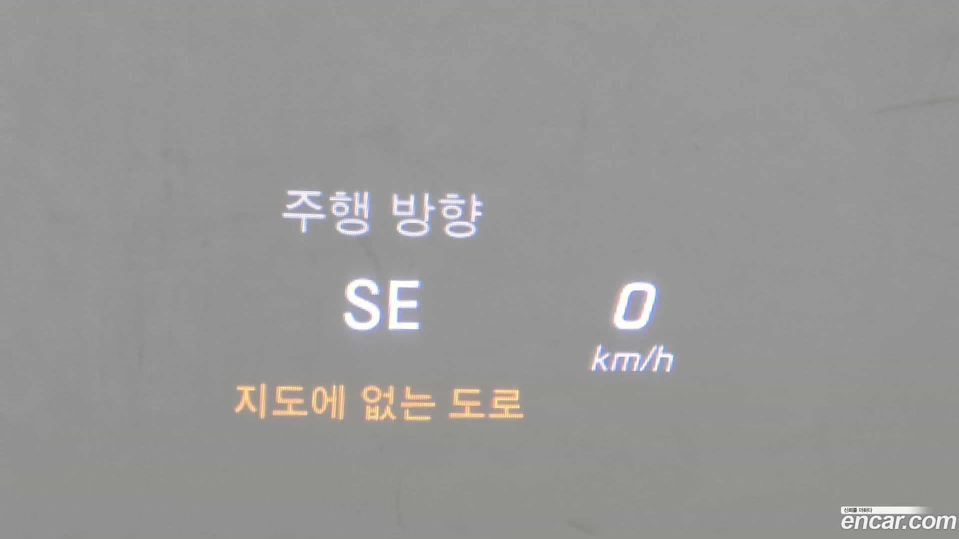 GLC-Class Mercedes-Benz 2018.10-OPTION-023