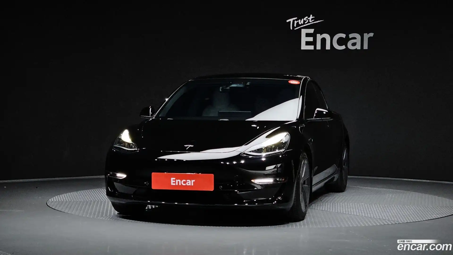 Model 3 Tesla 2021.10-OUTER-003