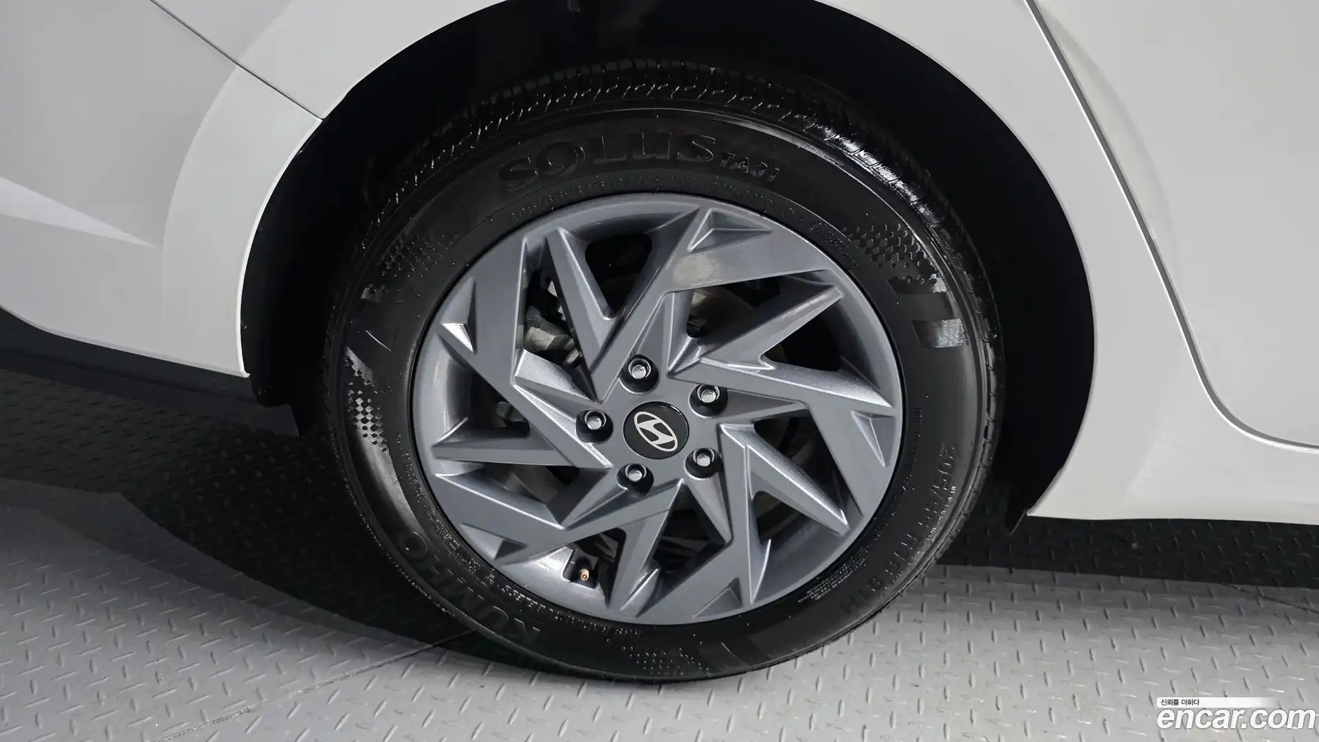AVANTE Hyundai 2025.2-OUTER-005