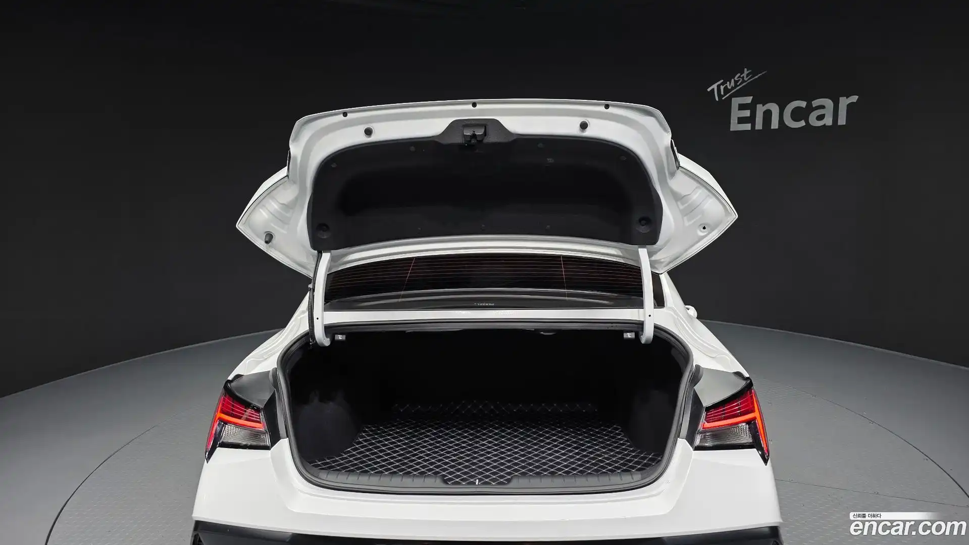 AVANTE Hyundai 2025.2-OPTION-024