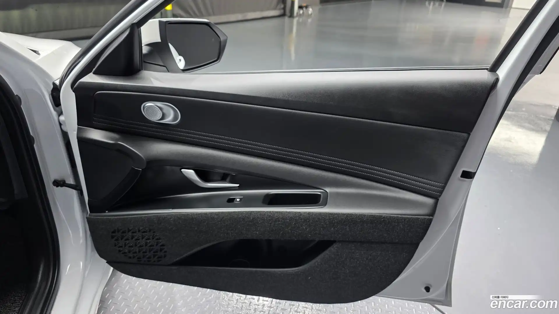 AVANTE Hyundai 2025.2-INNER-035