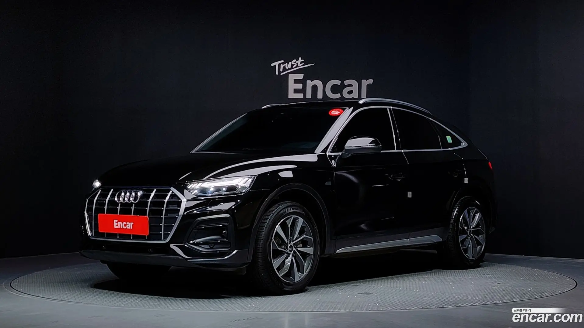 Main__Slider__Photo:Q5 Audi 2021.10-0