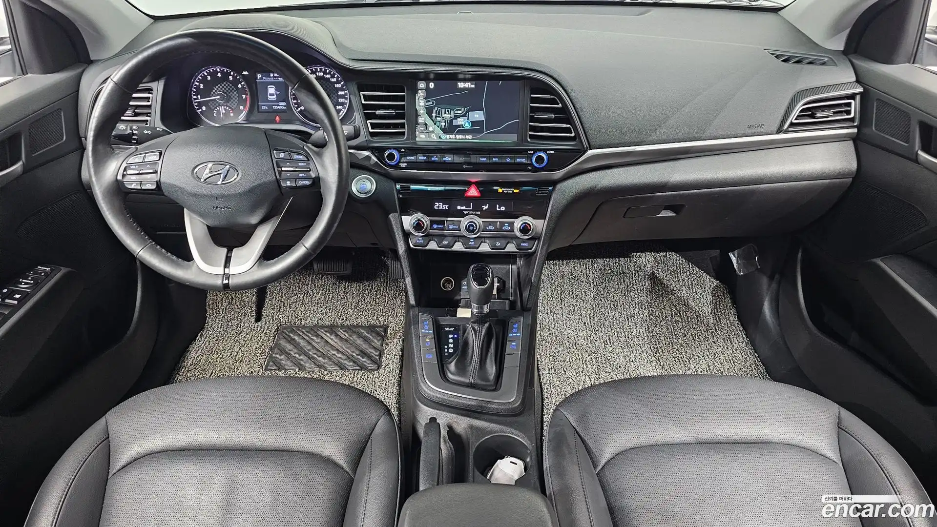AVANTE Hyundai 2019.11-INNER-007
