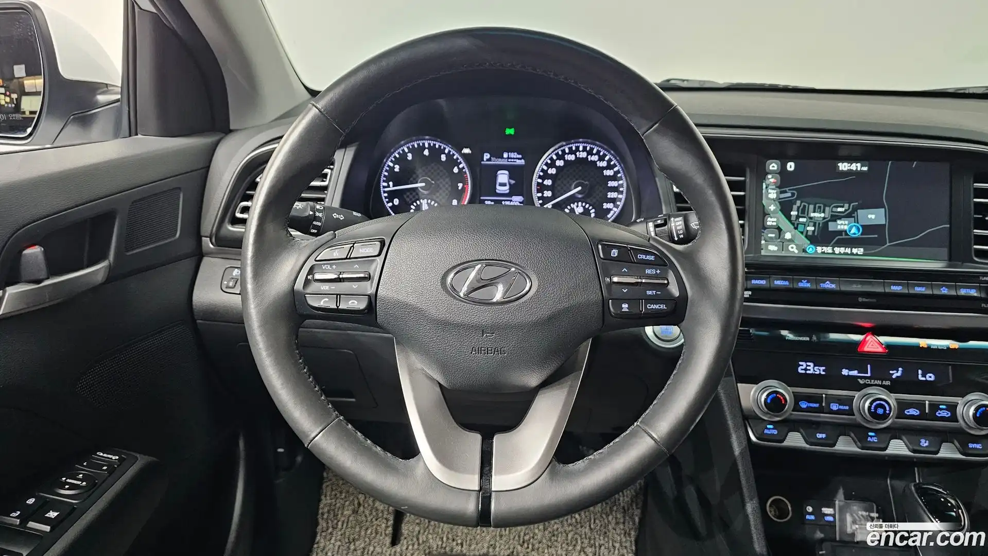 AVANTE Hyundai 2019.11-OPTION-017