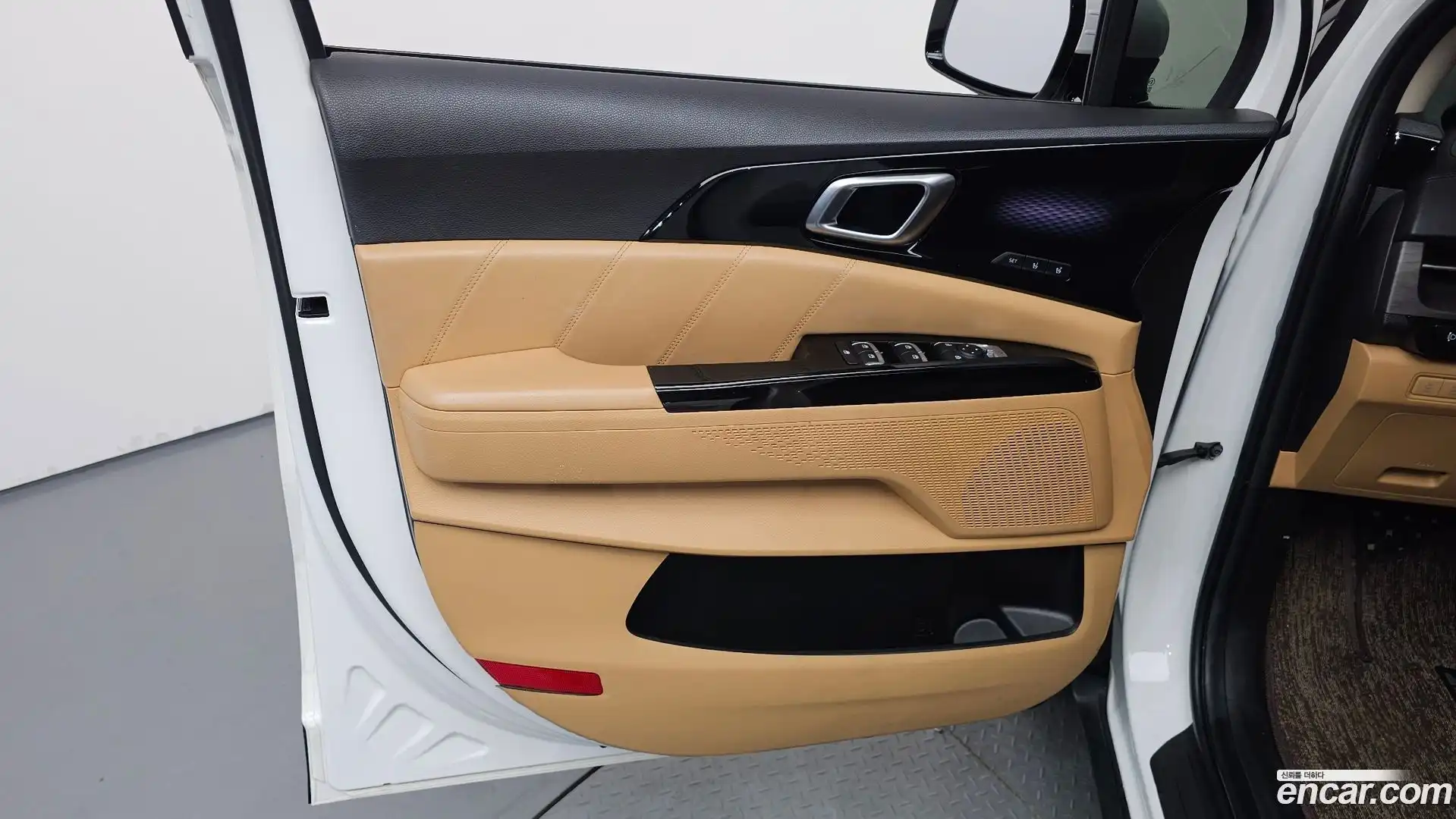 Canival Kia 2023.3-INNER-034