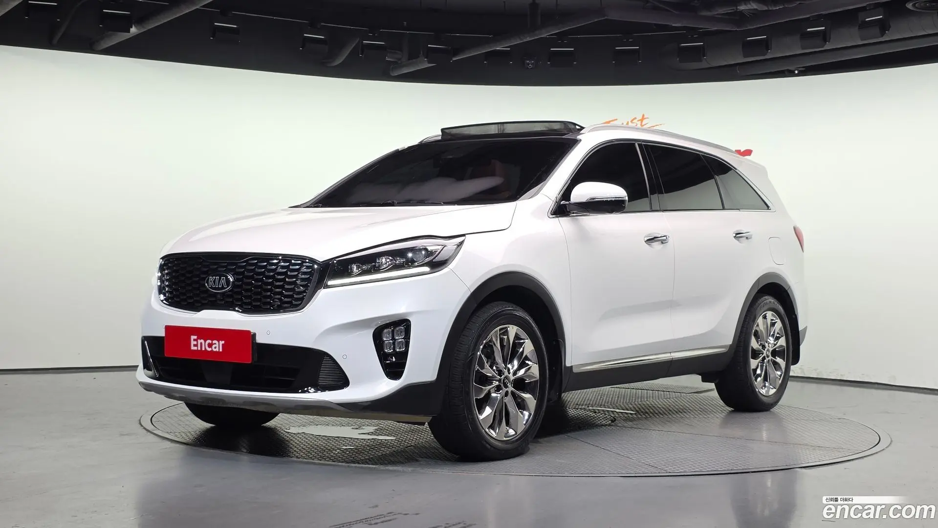 Main__Slider__Photo:Sorento Kia 2019.5-0