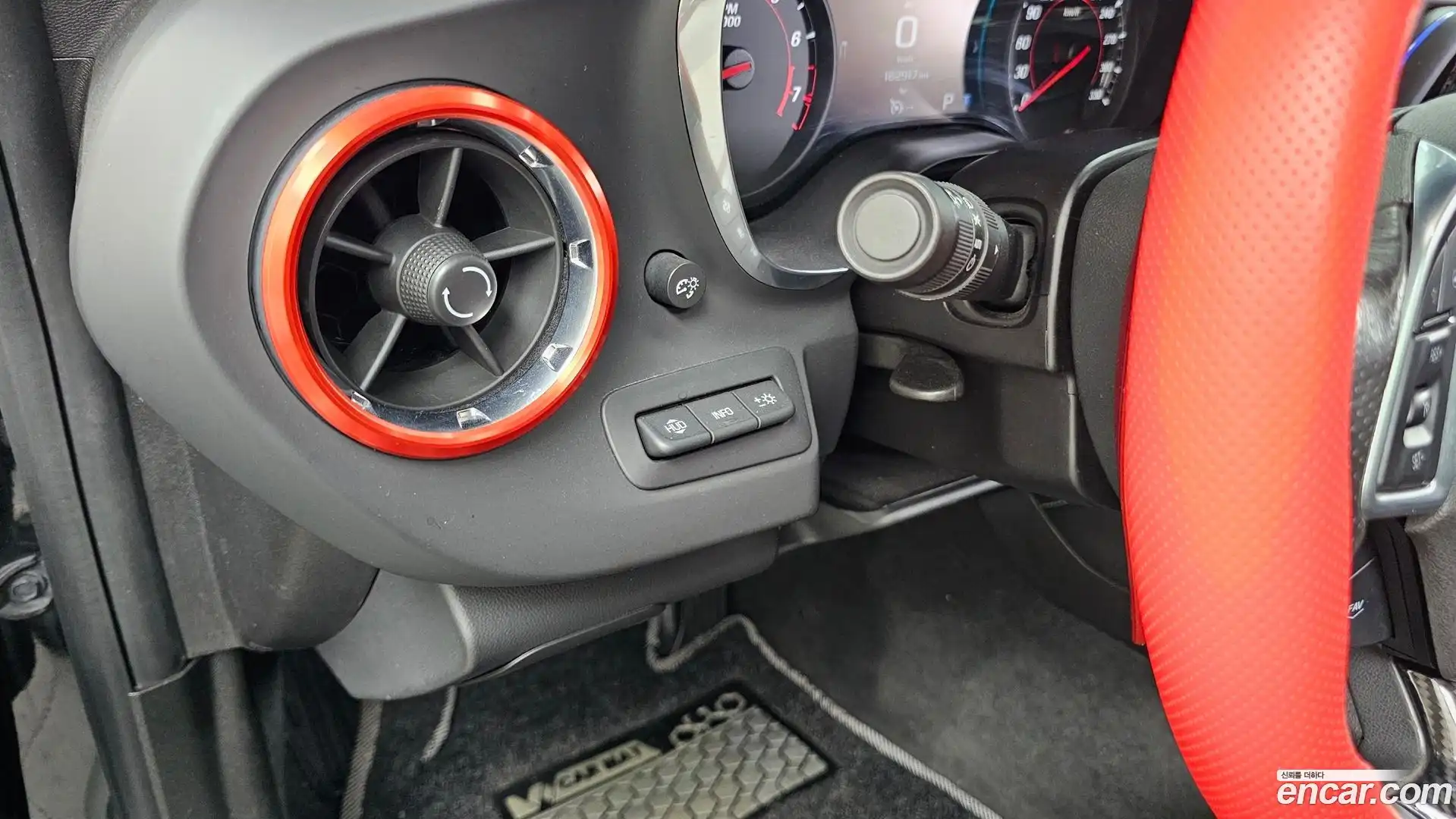 Camaro Chevrolet 2016.9-OPTION-020