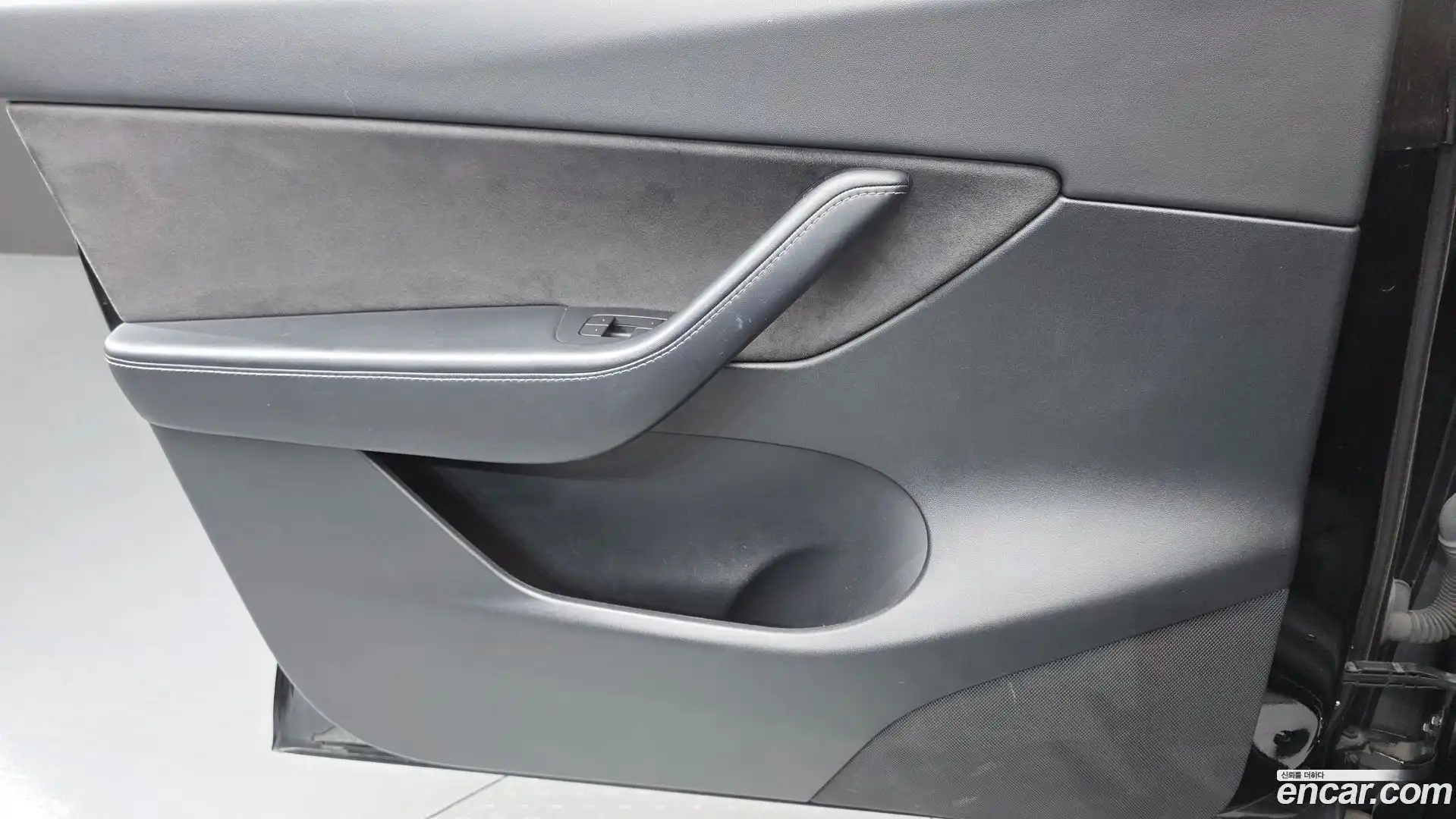 Model Y Tesla 2021.8-INNER-034