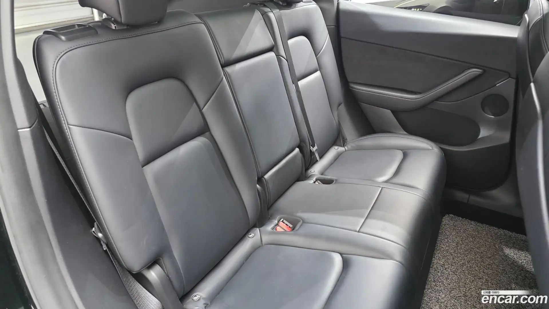 Model Y Tesla 2021.8-INNER-036