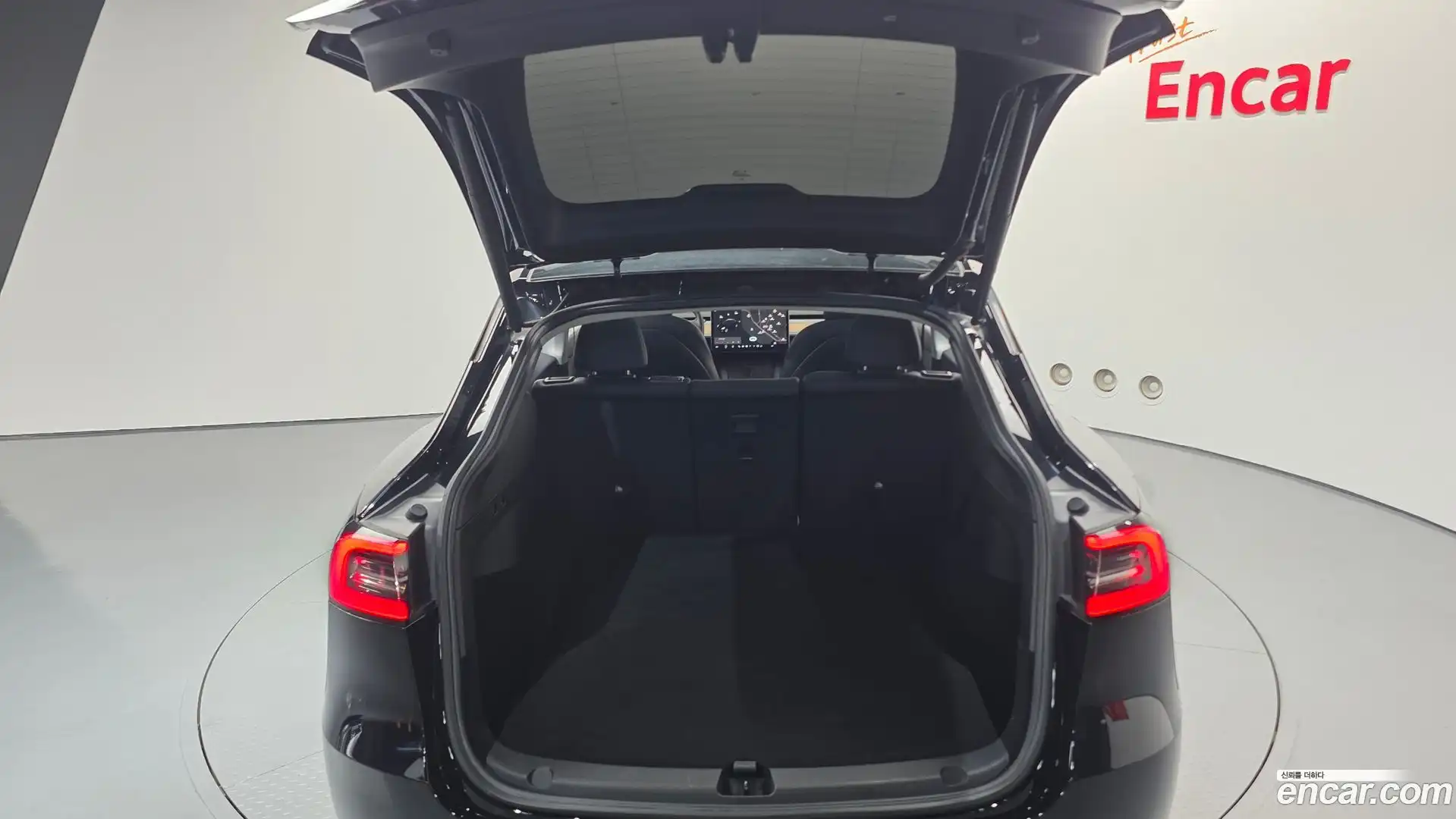 Model Y Tesla 2021.8-OPTION-043