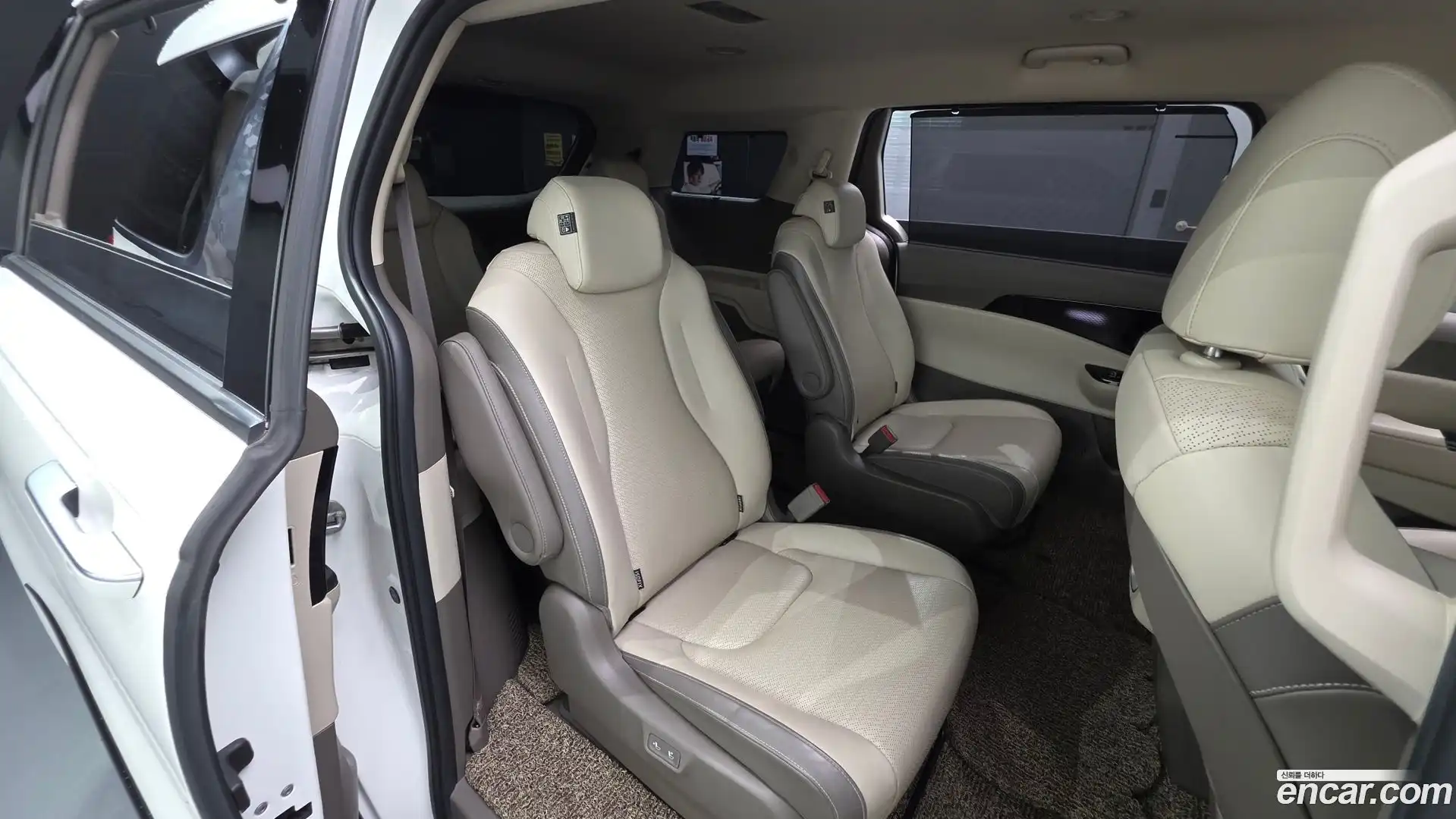 Canival Kia 2020.8-OPTION-015