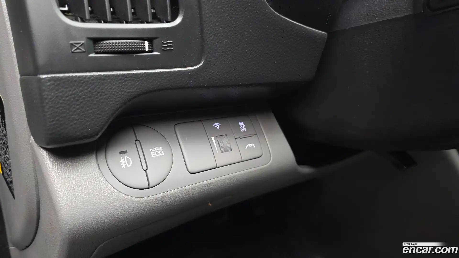 Starex Hyundai 2016.6-OPTION-024