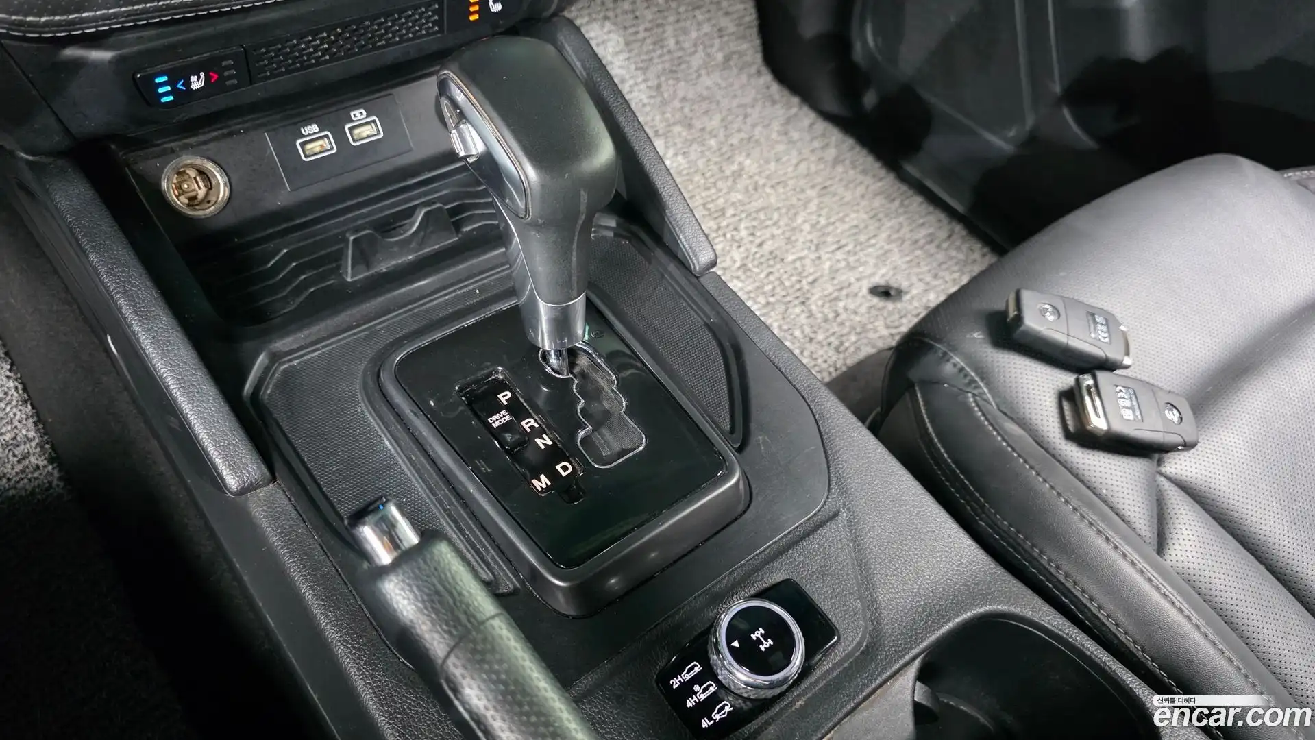 Rexton KG Mobility 2023.4-INNER-009