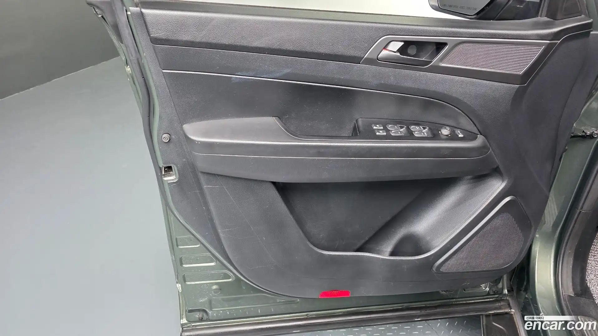 Rexton KG Mobility 2023.4-INNER-034