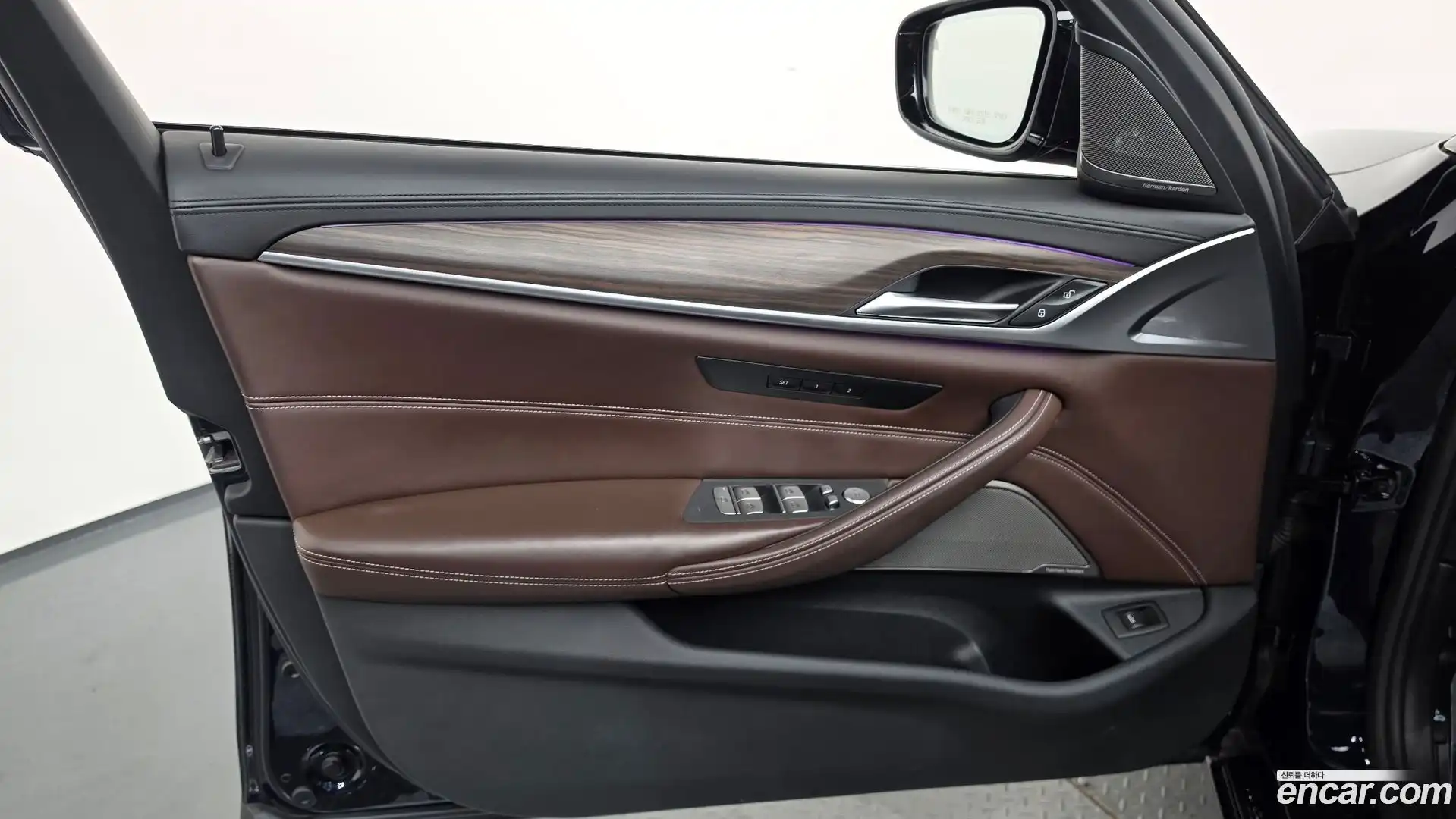5-Series BMW 2020.6-INNER-034