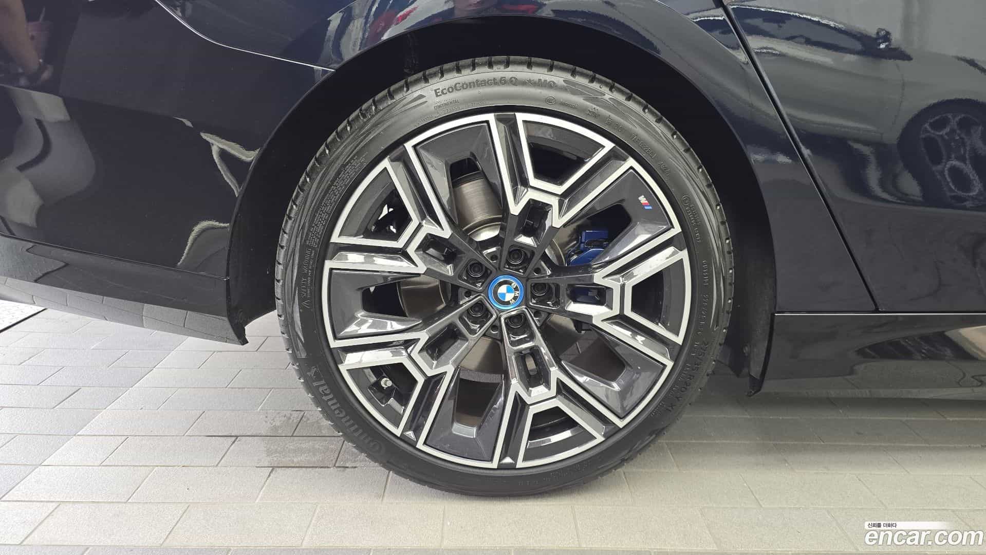 5-Series BMW 2025.4-OUTER-005