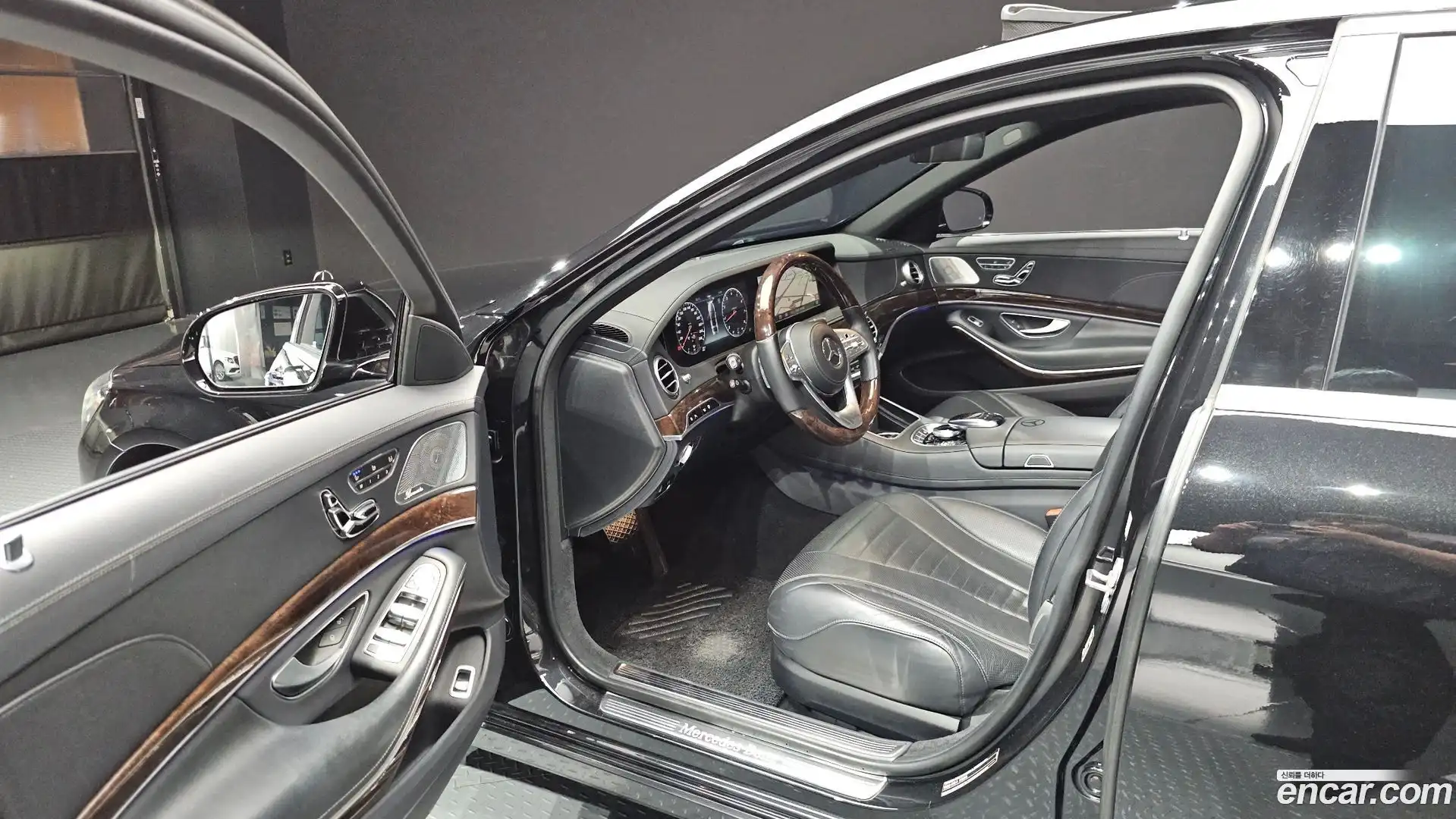 S-Class Mercedes-Benz 2019.6-INNER-010
