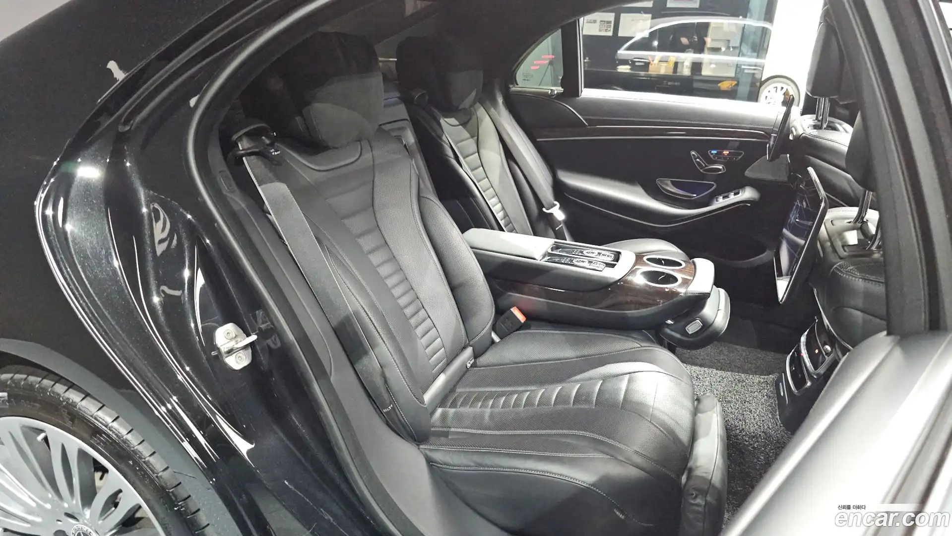 S-Class Mercedes-Benz 2019.6-OPTION-015