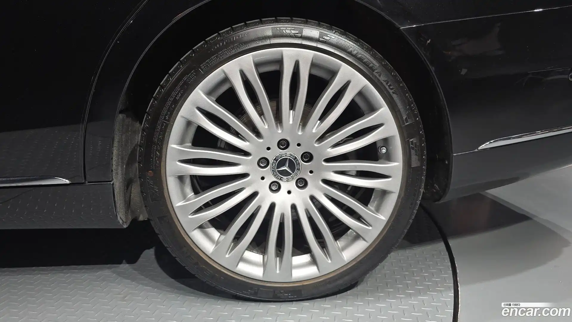 S-Class Mercedes-Benz 2019.6-OUTER-031