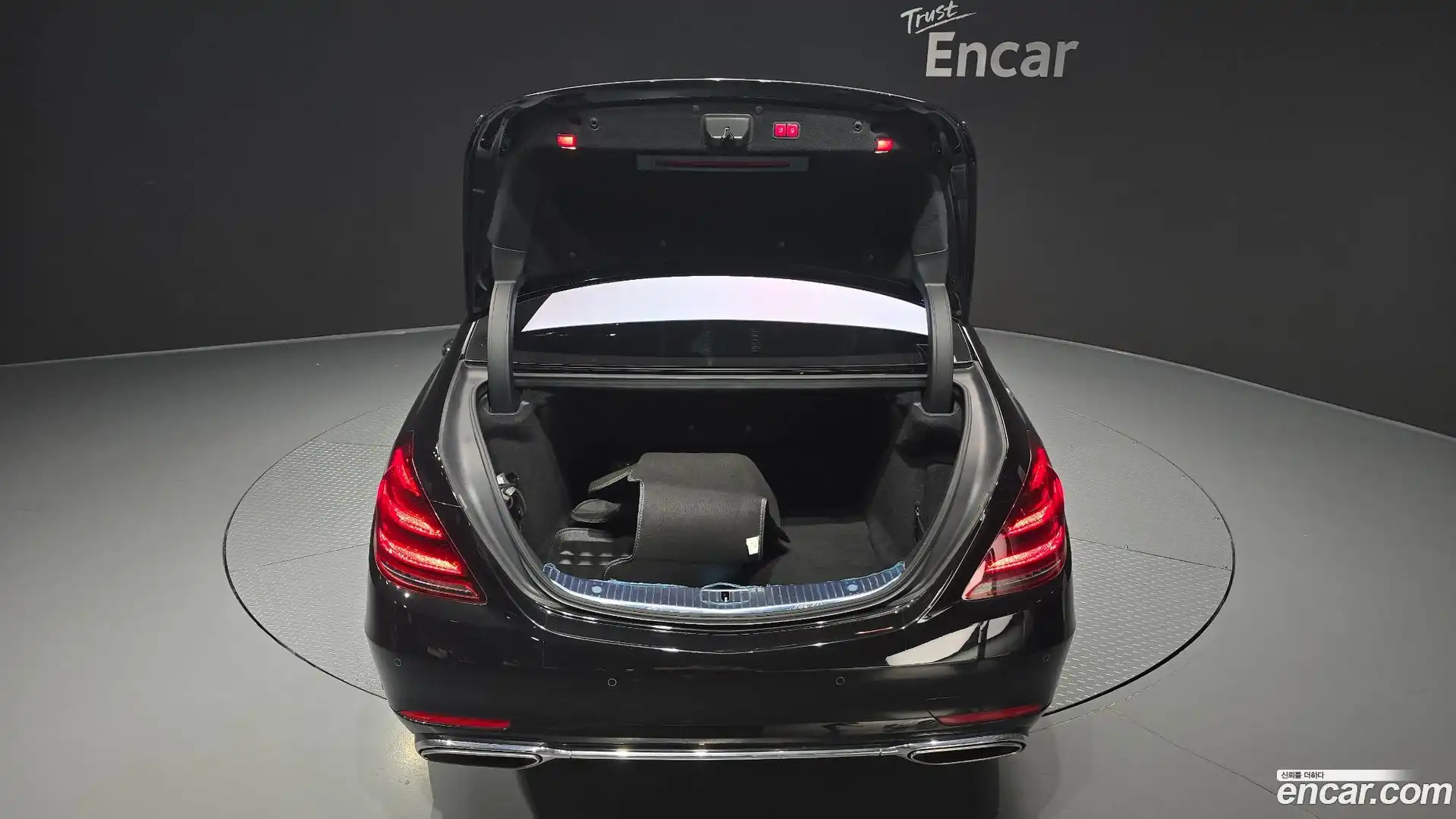 S-Class Mercedes-Benz 2019.6-OPTION-047