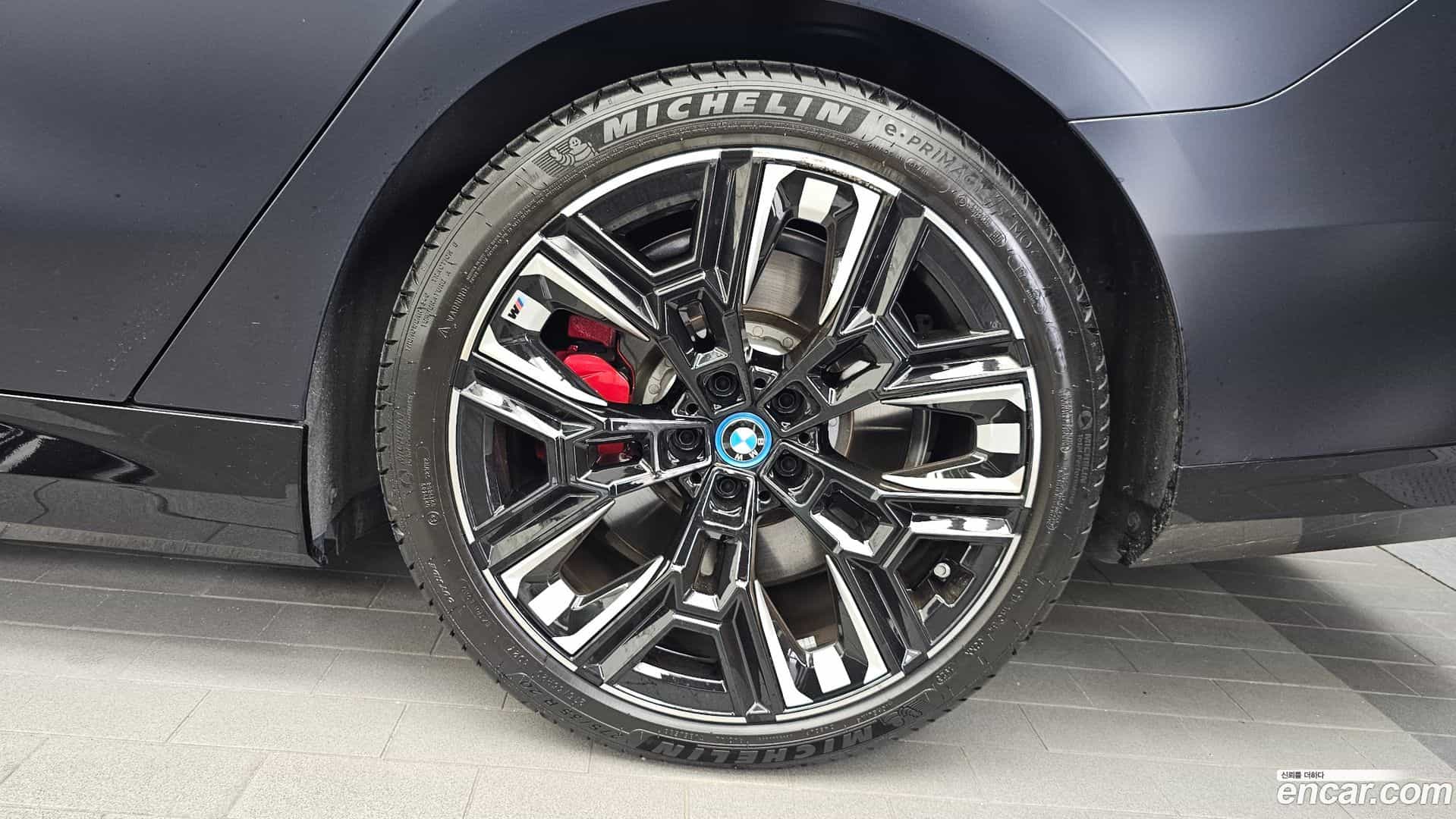i5 BMW 2024.0-OUTER-031