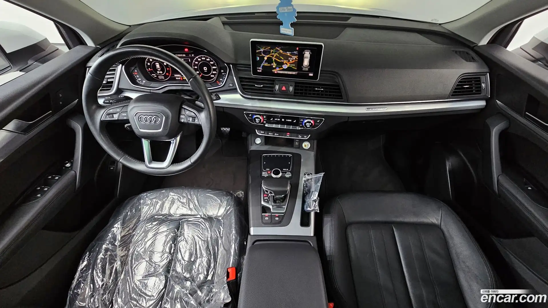 Q5 Audi 2020.10-INNER-007