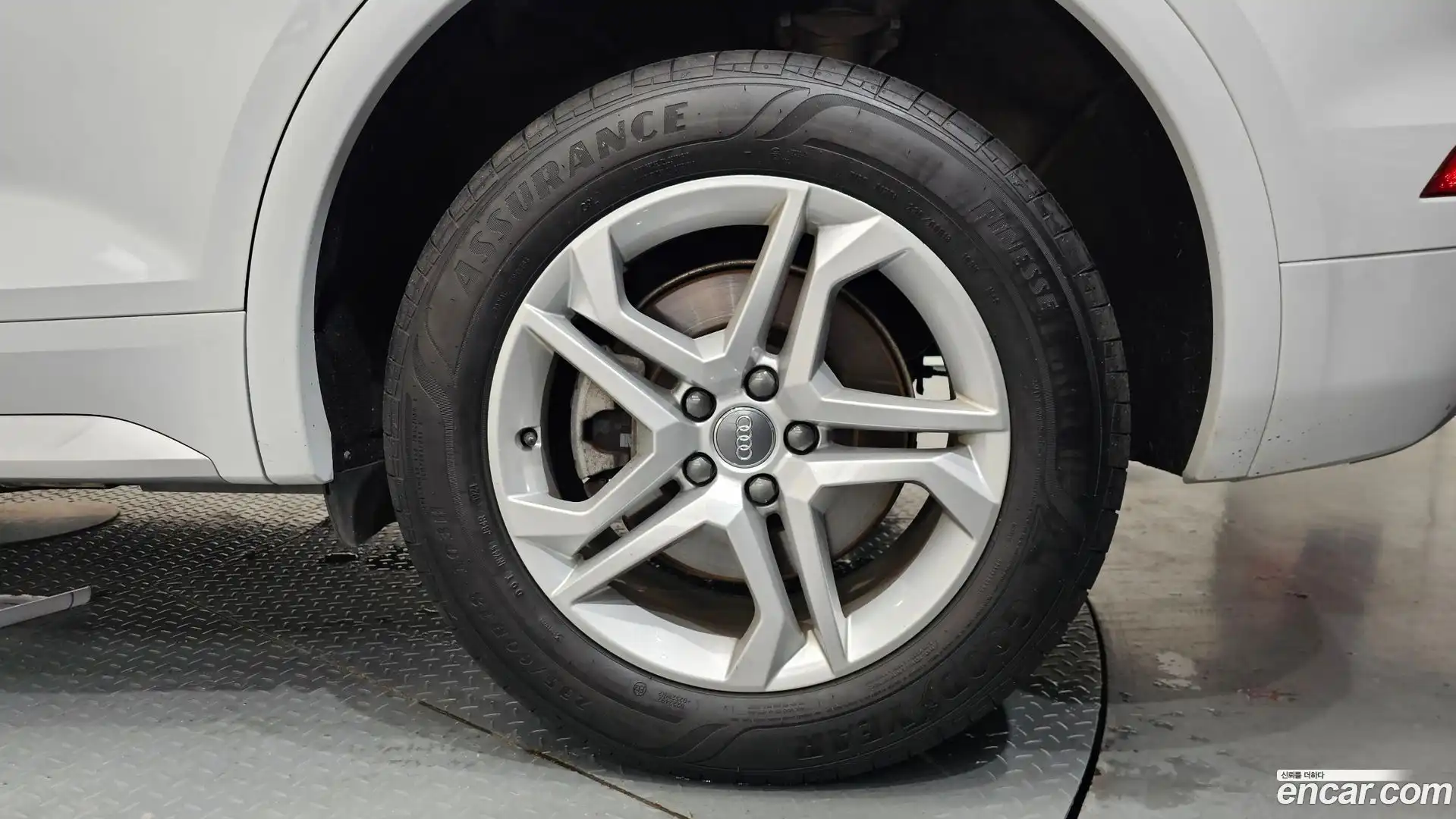 Q5 Audi 2020.10-OUTER-031