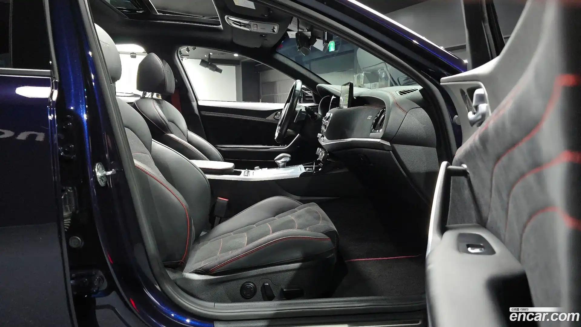 Stinger Kia 2022.3-INNER-036