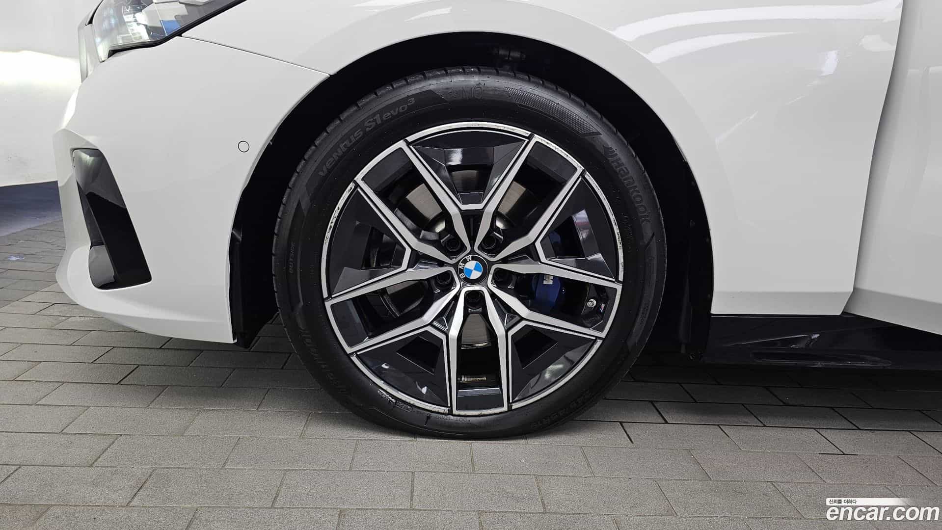 5-Series BMW 2024.3-OUTER-005