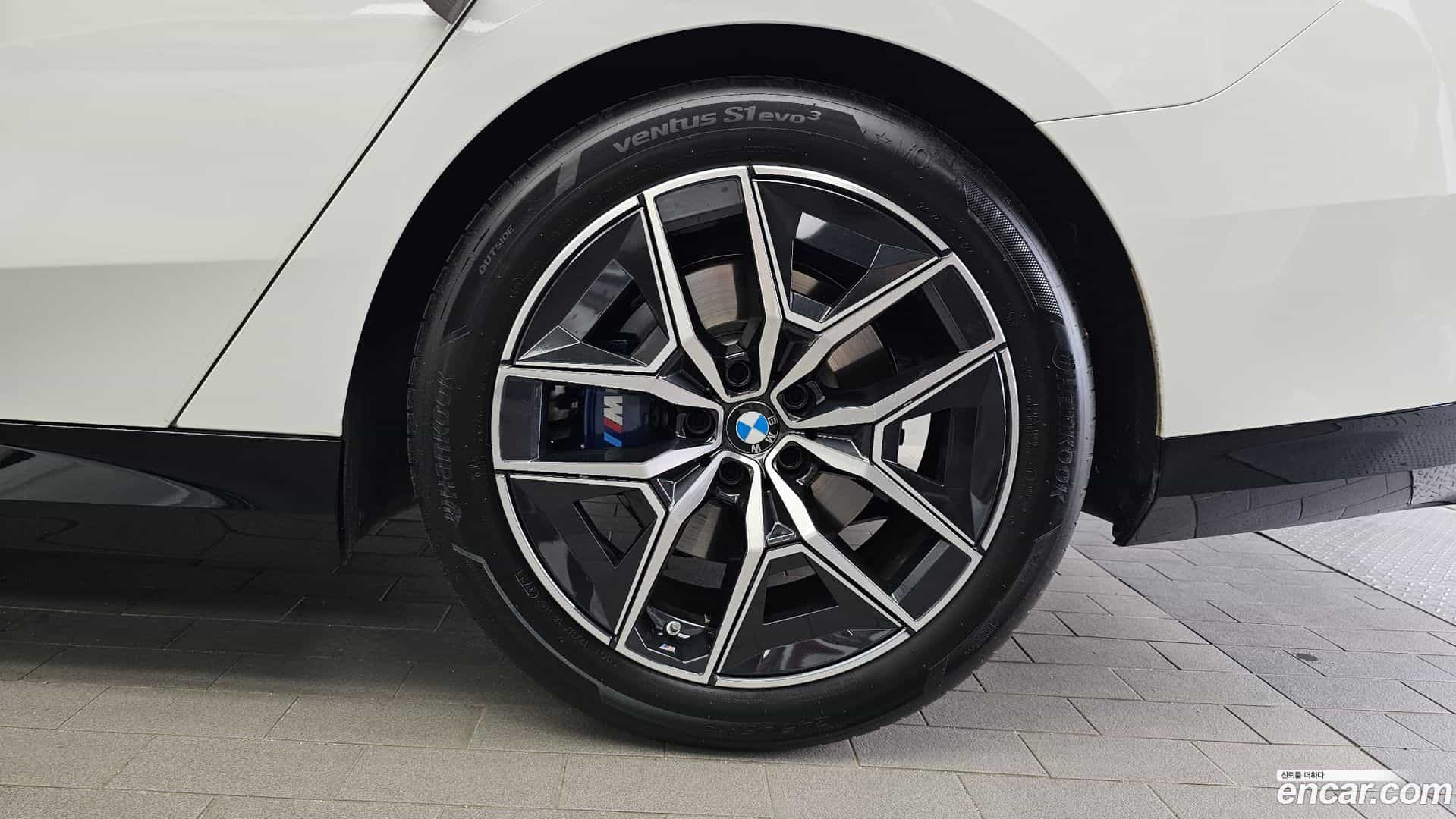 5-Series BMW 2024.3-OUTER-031