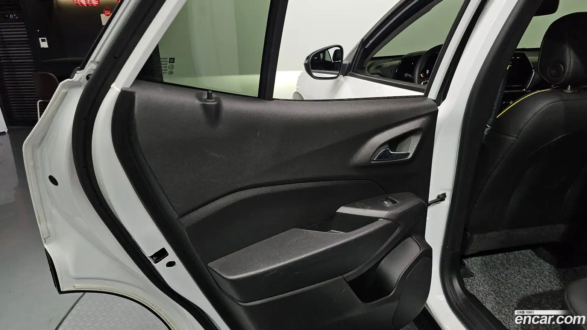 Trax Chevrolet 2023.3-INNER-035