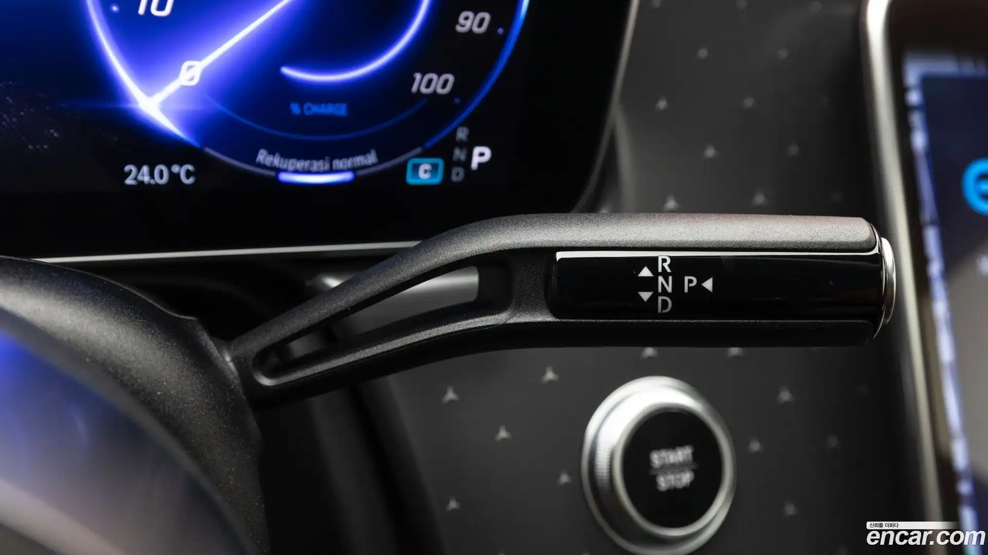 EQE Mercedes-Benz 2025.7-OPTION-023