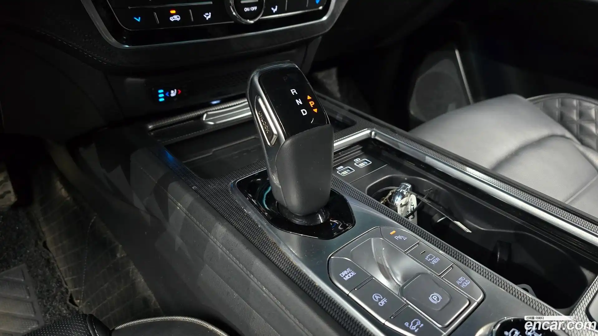 Rexton KG Mobility 2022.3-INNER-009