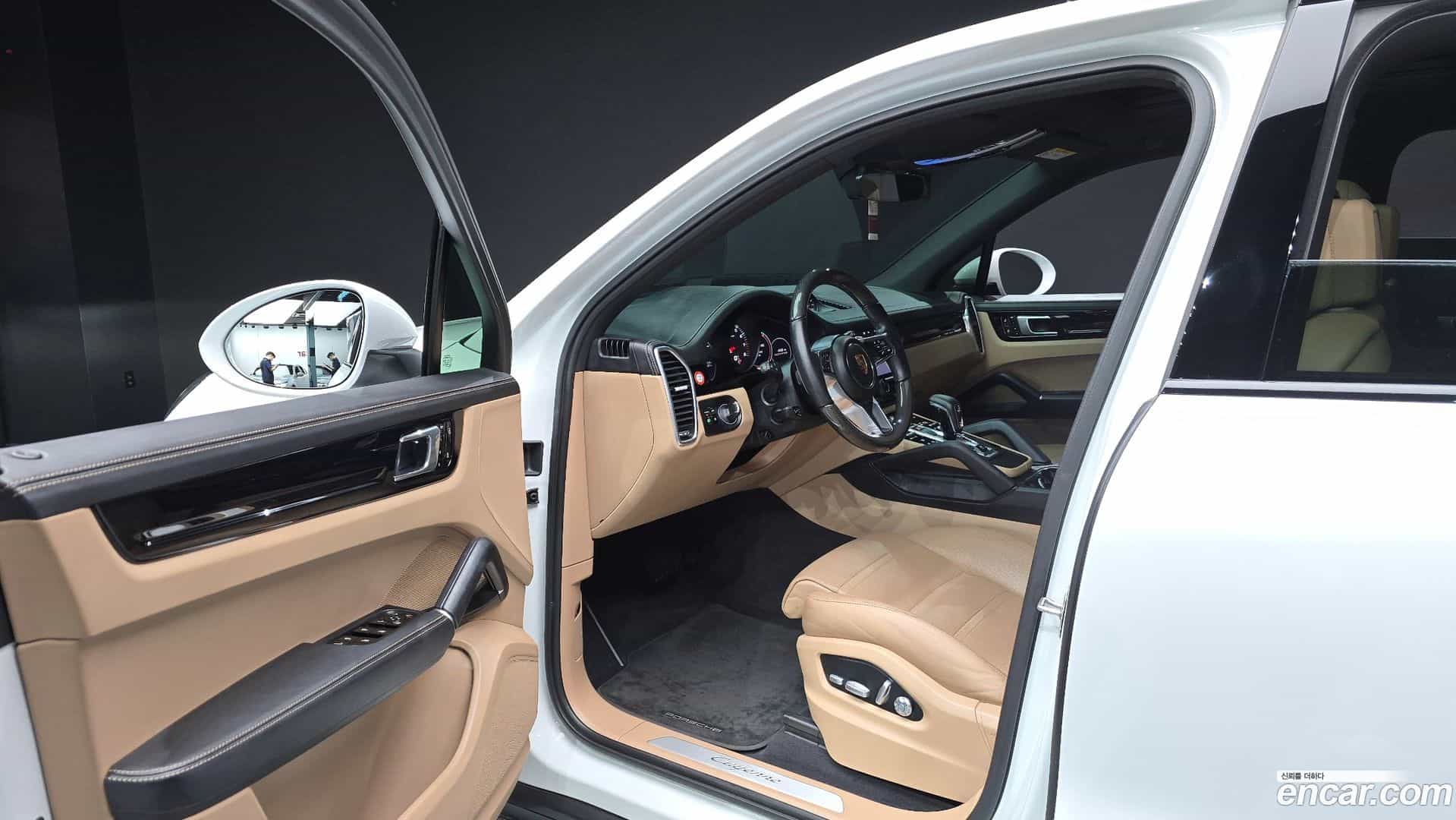 Cayenne Porsche 2020.3-INNER-010