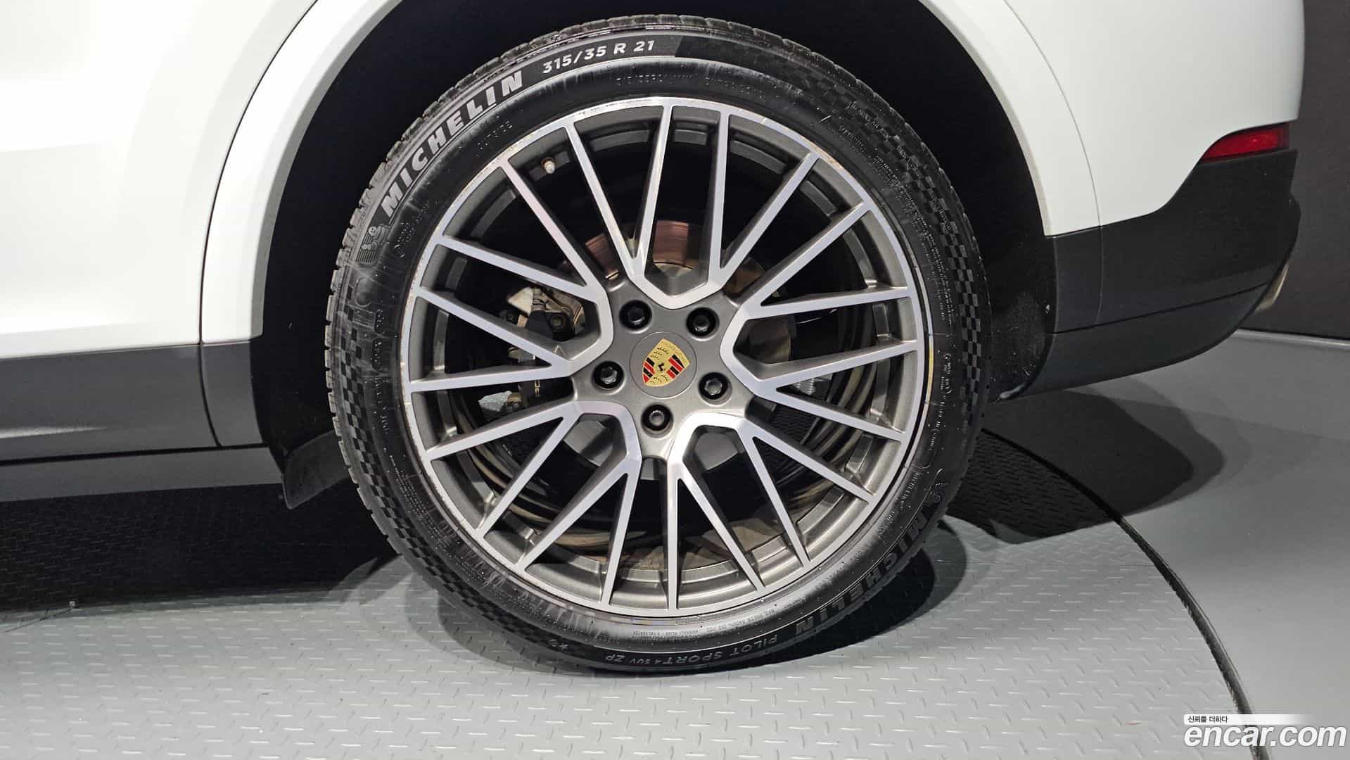 Cayenne Porsche 2020.3-OUTER-031