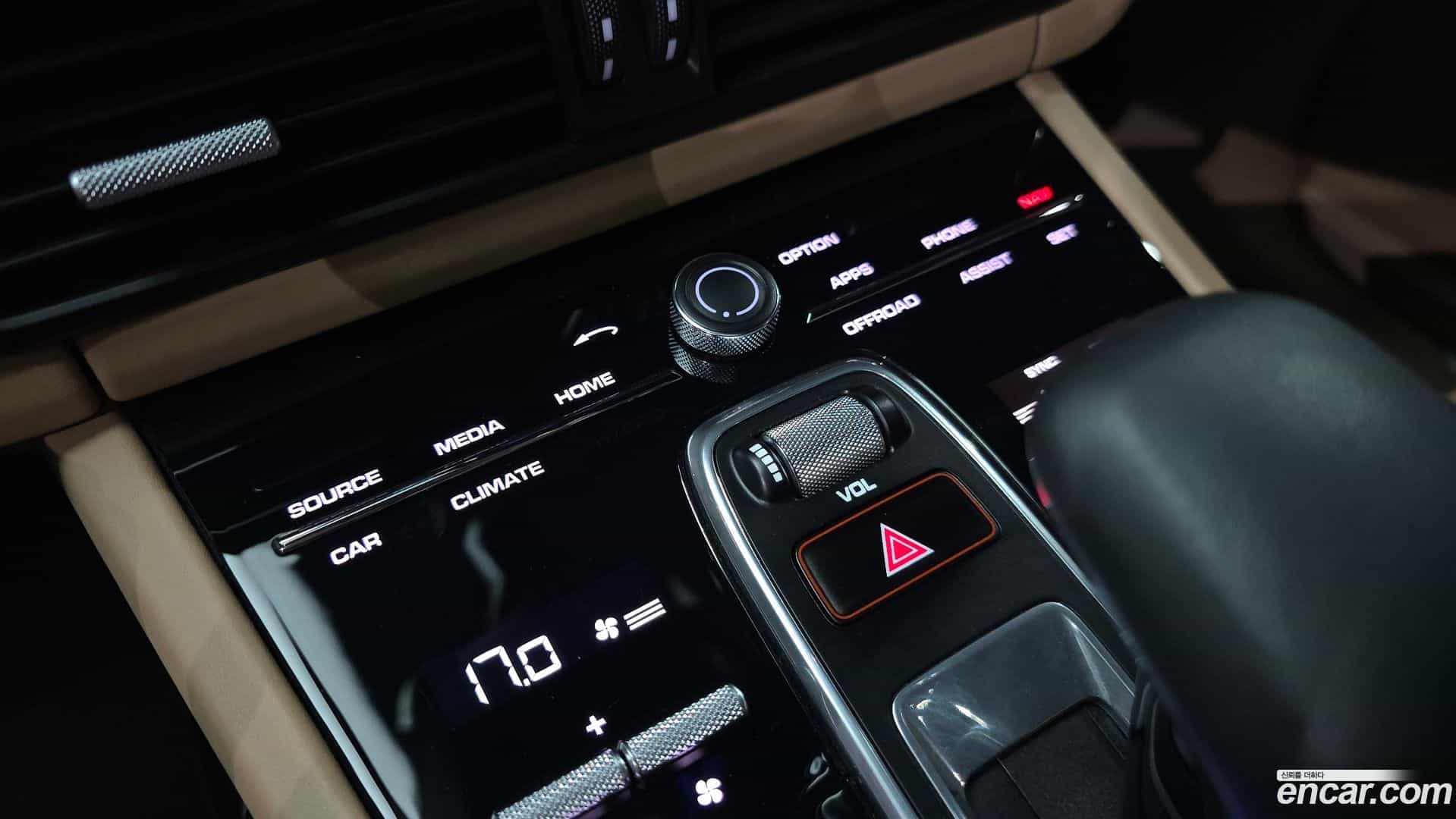 Cayenne Porsche 2020.3-OPTION-040