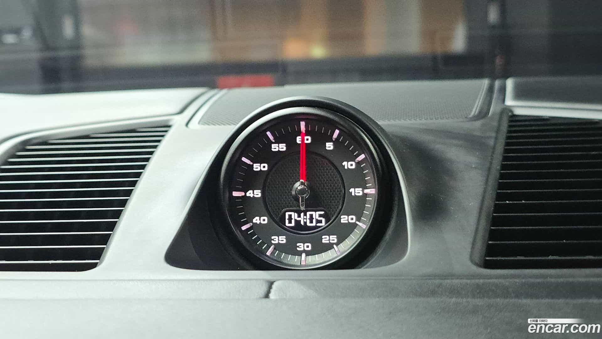 Cayenne Porsche 2020.3-OPTION-041