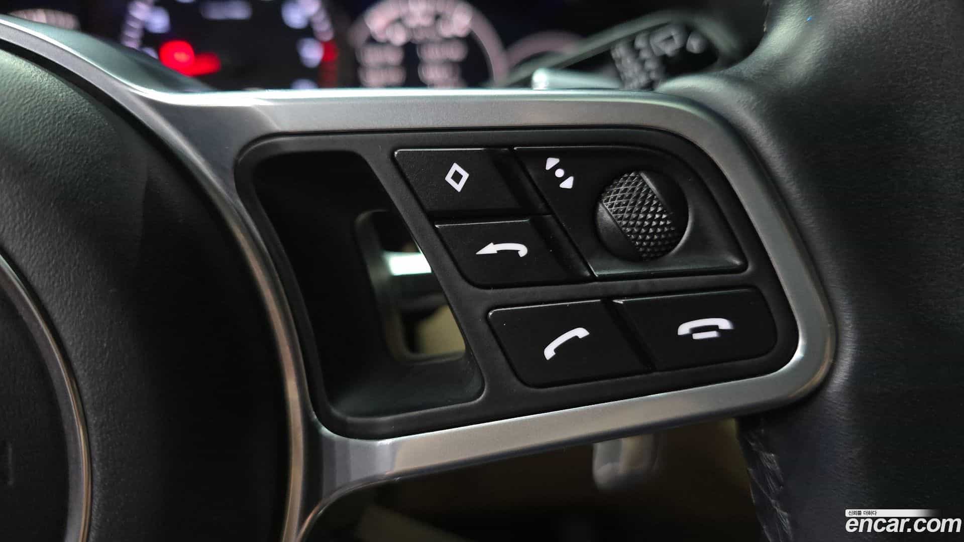 Cayenne Porsche 2020.3-OPTION-045