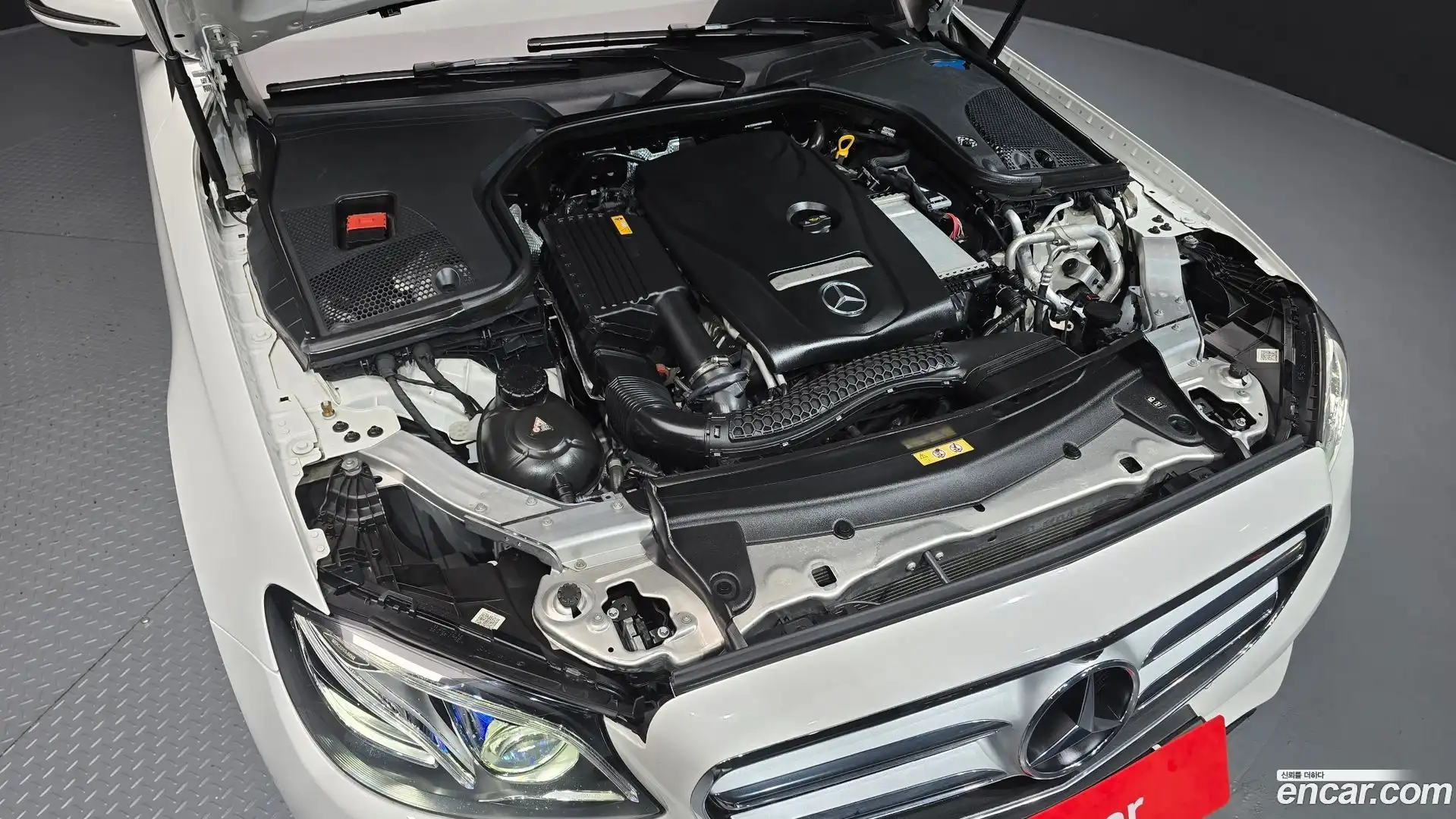 E-Class Mercedes-Benz 2018.3-OUTER-006