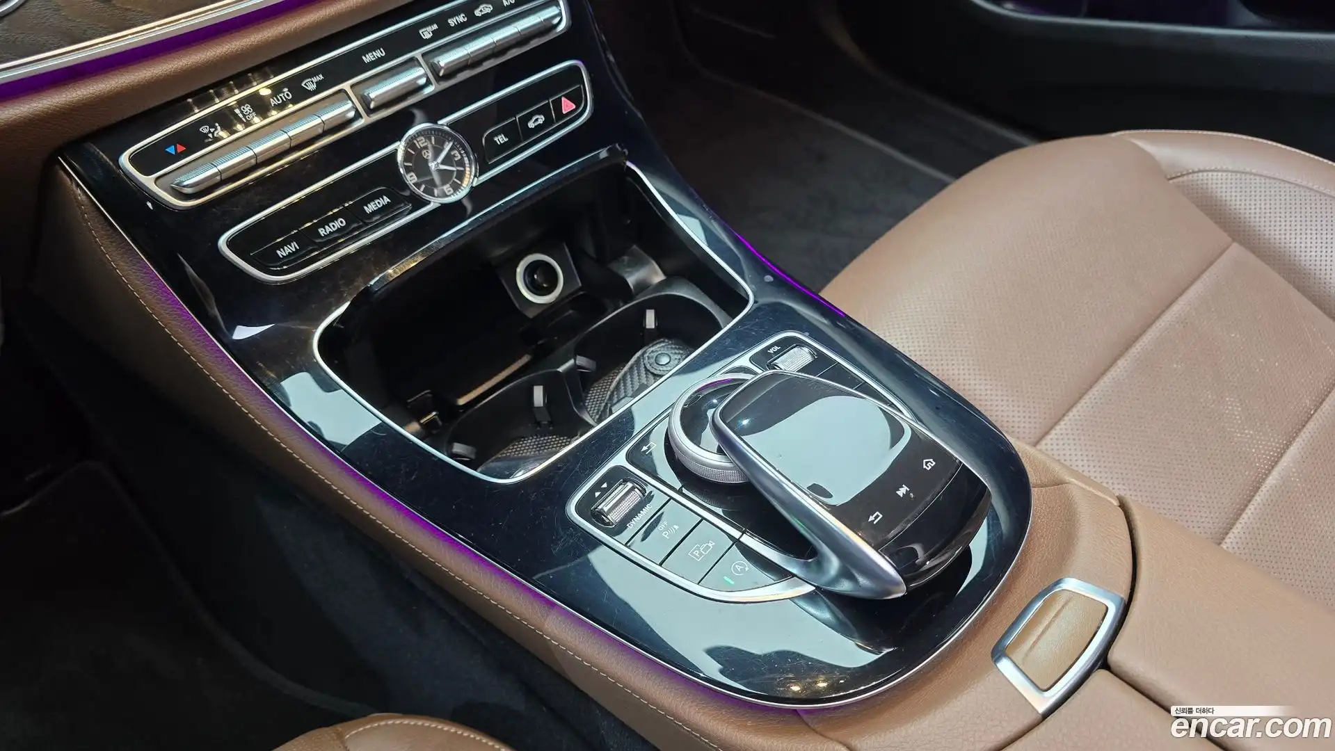 E-Class Mercedes-Benz 2018.3-INNER-009