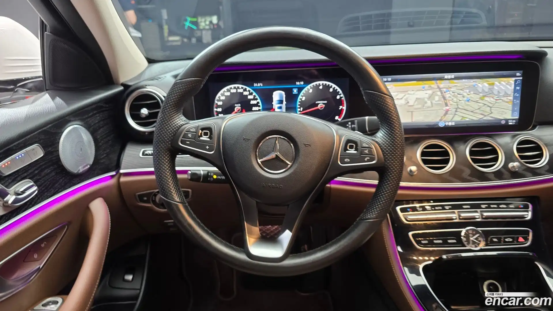 E-Class Mercedes-Benz 2018.3-OPTION-018