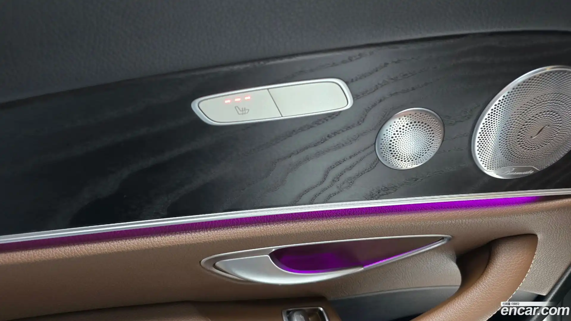 E-Class Mercedes-Benz 2018.3-OPTION-041